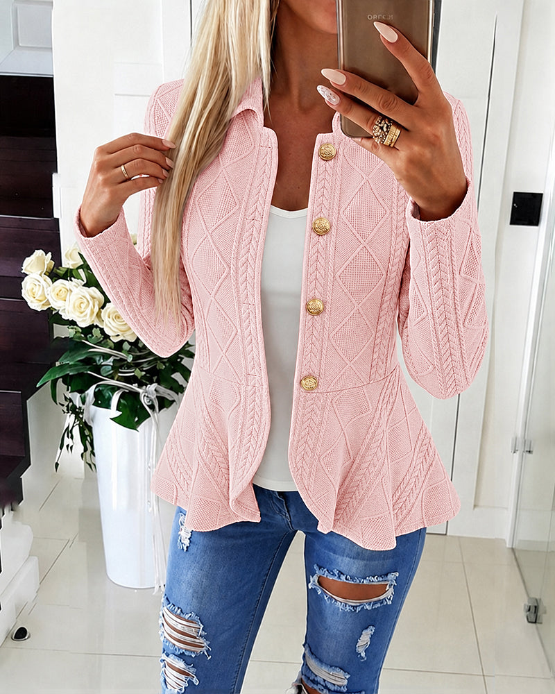 Abrigo de manga larga, con cuello camisero, con botones