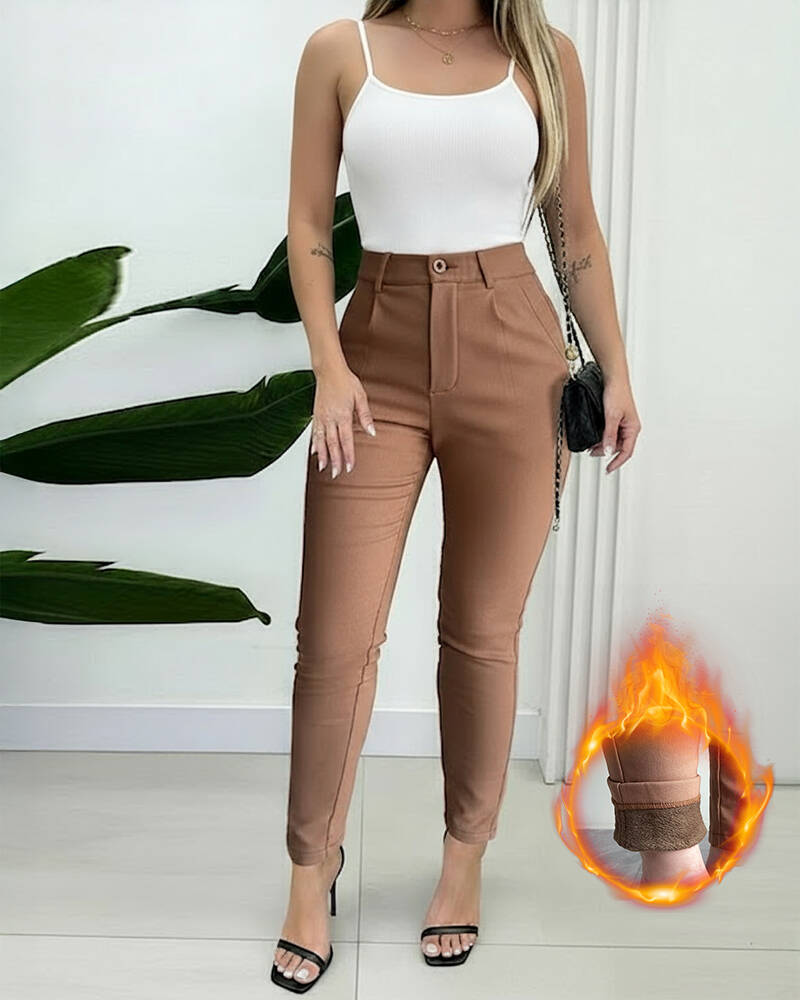 Pantalón liso, con bolsillos