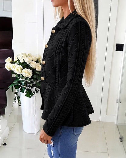 Abrigo de manga larga, con cuello camisero, con botones