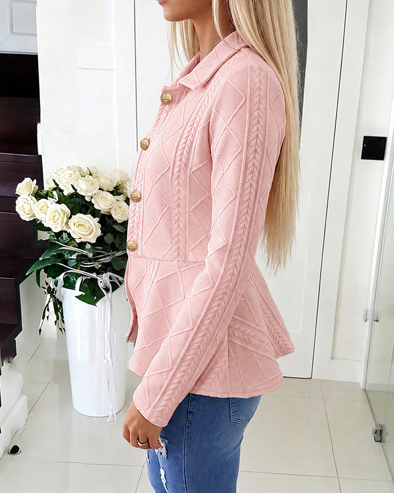Abrigo de manga larga, con cuello camisero, con botones